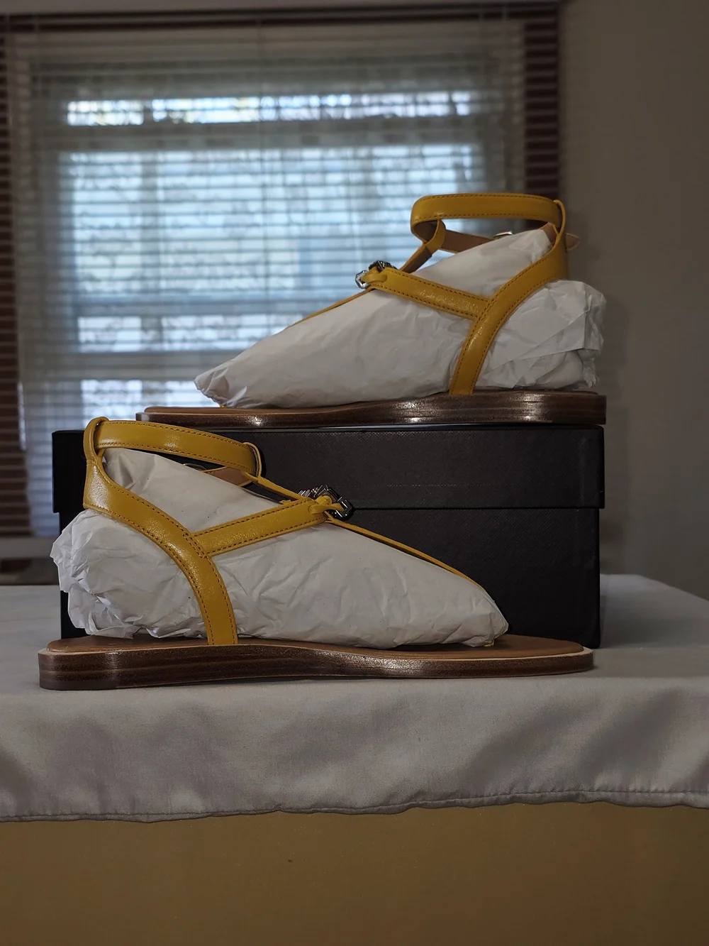 COACH Becky Semi Matte Calf Leather Sandals In Canary Size 7M - Picture 2 of 12